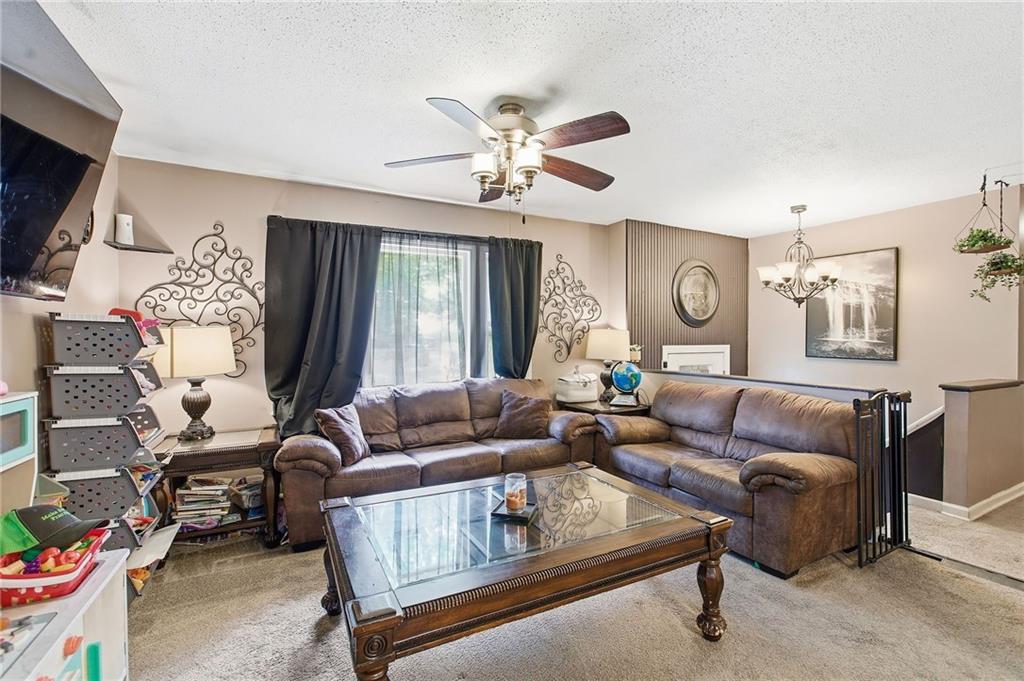 Photo 5 of 326 Gregory Drive