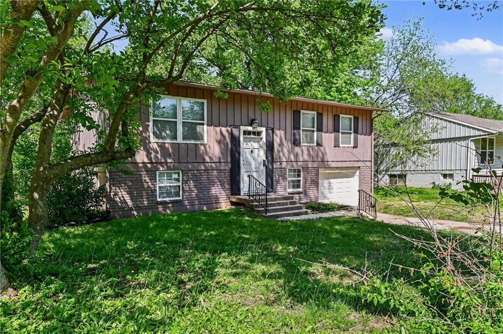 Photo 2 of 8700 E 91st Street