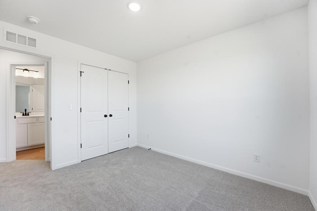 Photo 6 of 12406 S Acacia Drive
