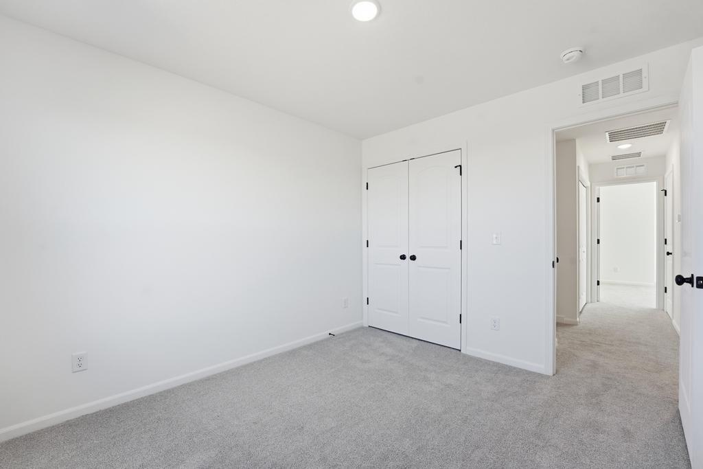 Photo 4 of 12402 S Acacia Drive