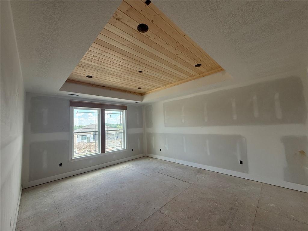 Photo 3 of 2340 Foxtail Drive