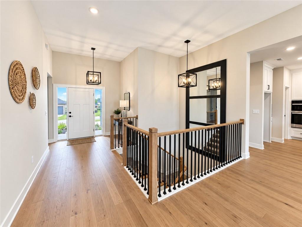 Photo 5 of 2609 NE Crestview Street