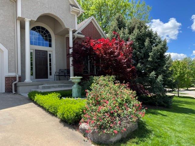 Photo 5 of 14961 S Glen Eyrie Street