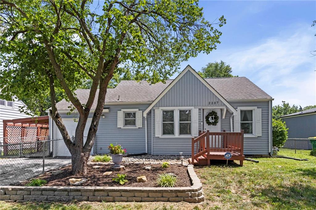 Photo of 2237 S 14th Street