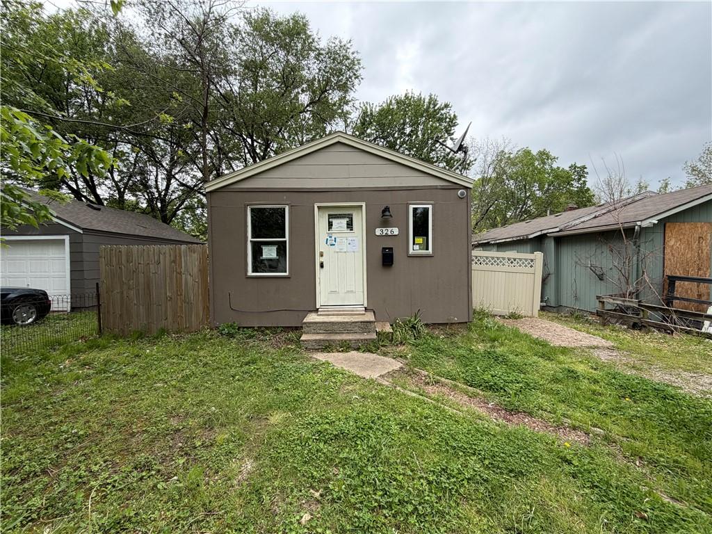 Photo of 326 N Cedar Avenue