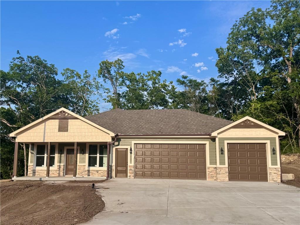 Photo of 8479 Eagle Creek Drive