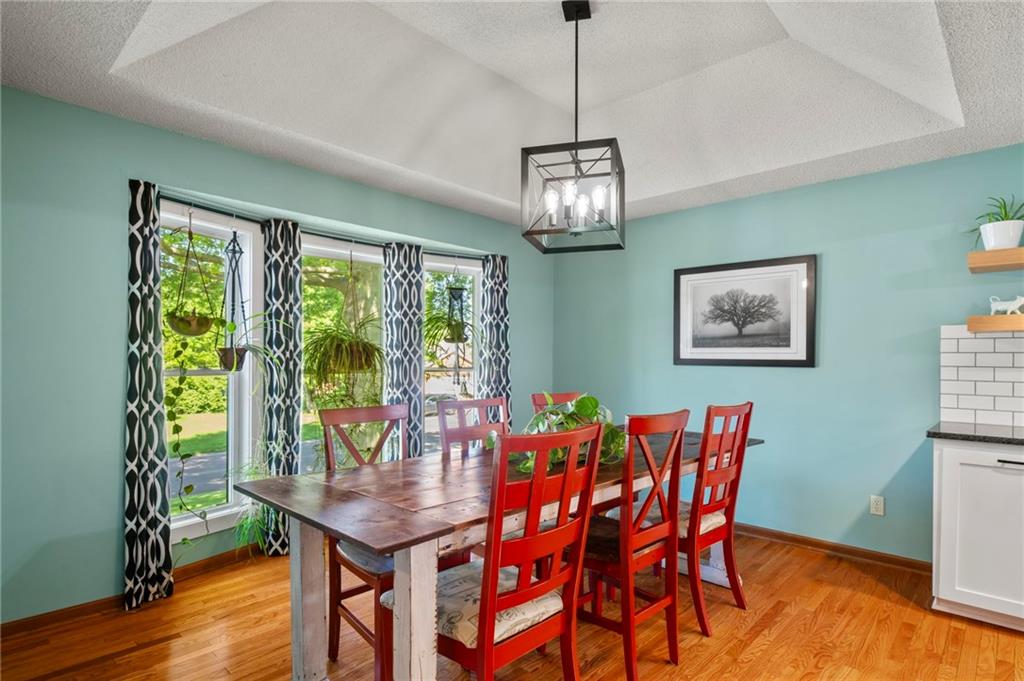 Photo 5 of 701 Benjamin Avenue