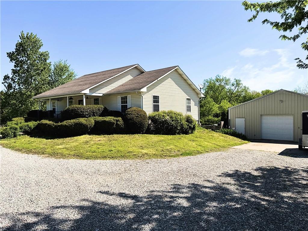 Photo of 605 NW 11 RD Road