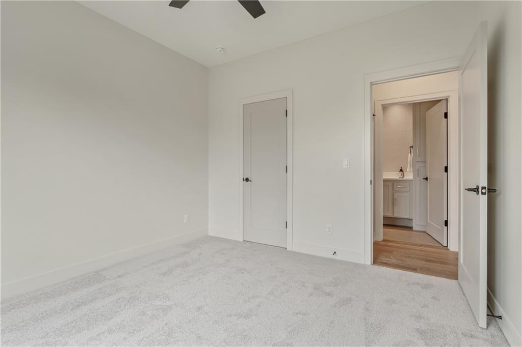 Photo 7 of 4125 NE Dearborn Lane