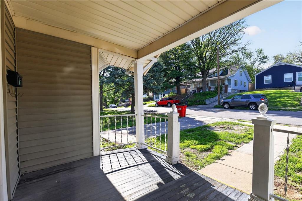 Photo 5 of 9324 E 15th Street
