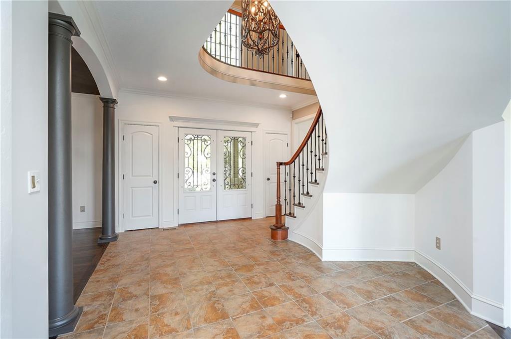 Photo 6 of 15225 Perry Street