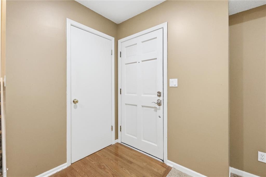 Photo 5 of 1819 S STAGECOACH Drive