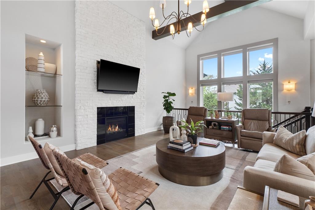 Photo 3 of 10909 W 172nd Street