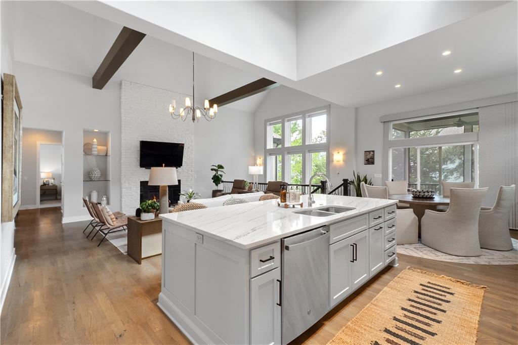 Photo 4 of 10909 W 172nd Street