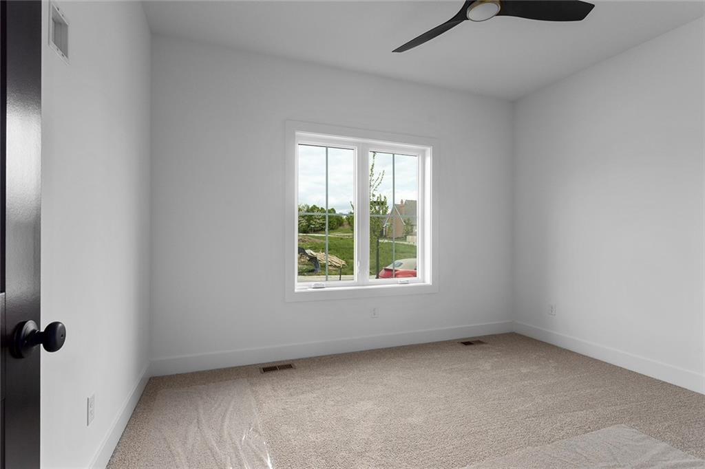 Photo 6 of 9737 N Lucerne Avenue