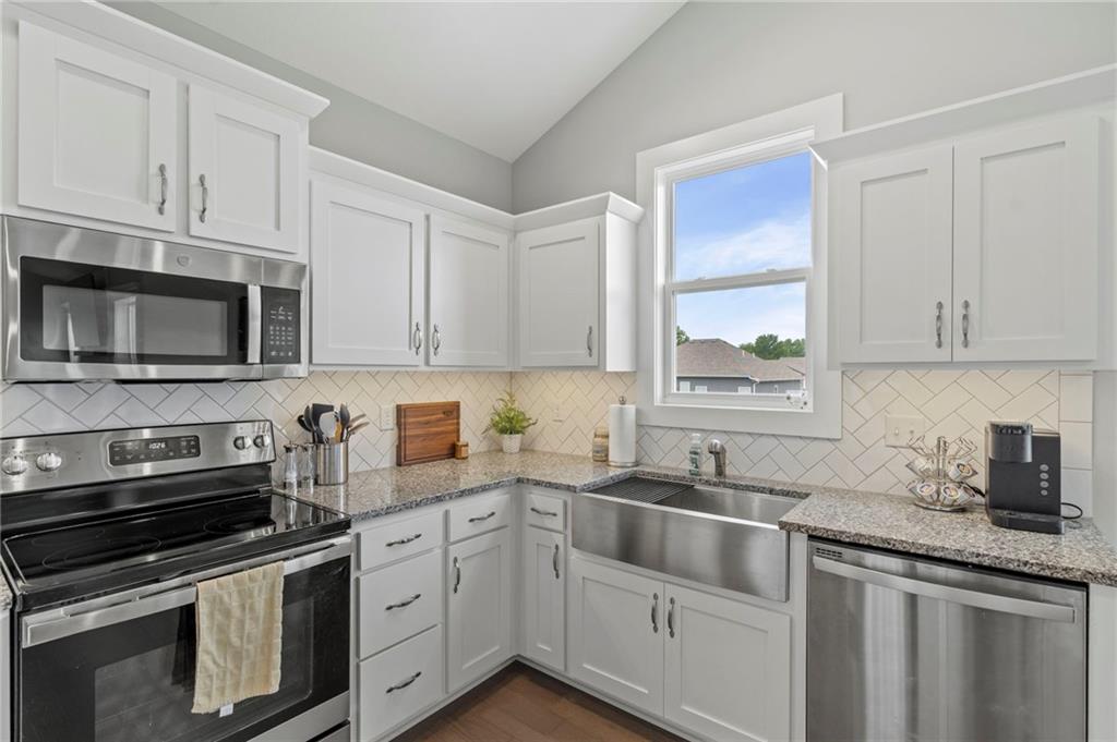 Photo 7 of 1807 Alpine Drive