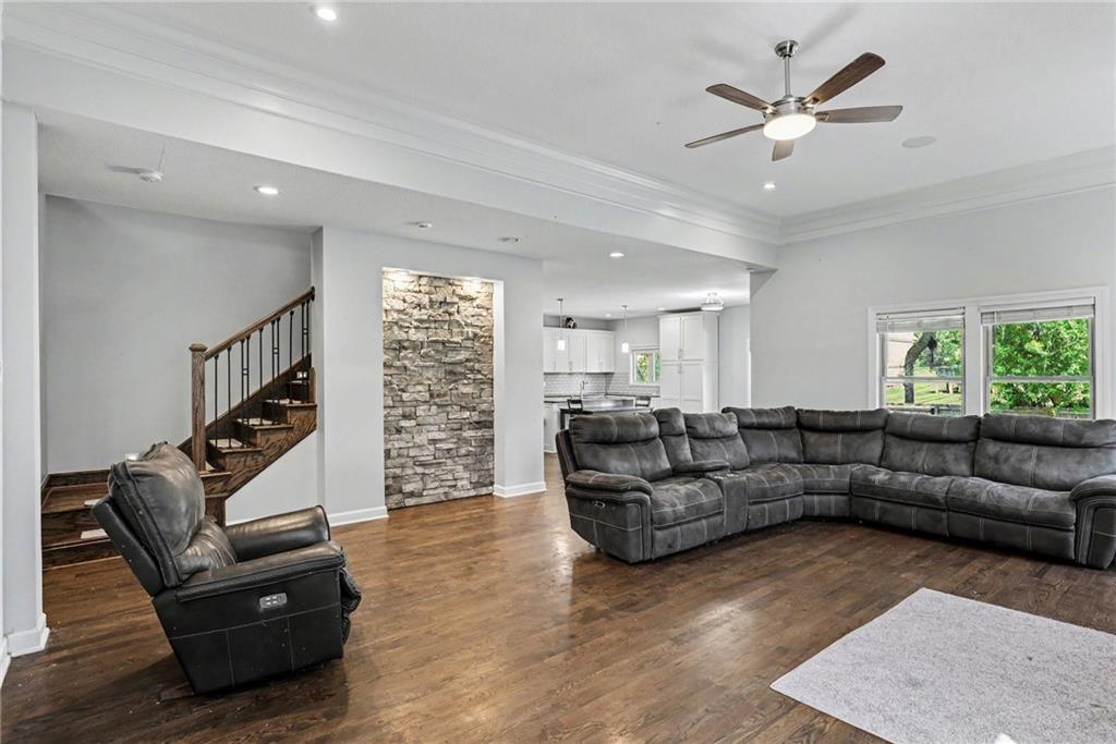 Photo 7 of 12204 Pebble Beach Drive