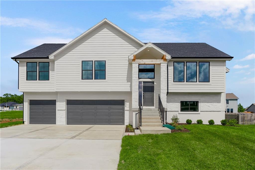Photo of 8485 Eagle Creek Drive