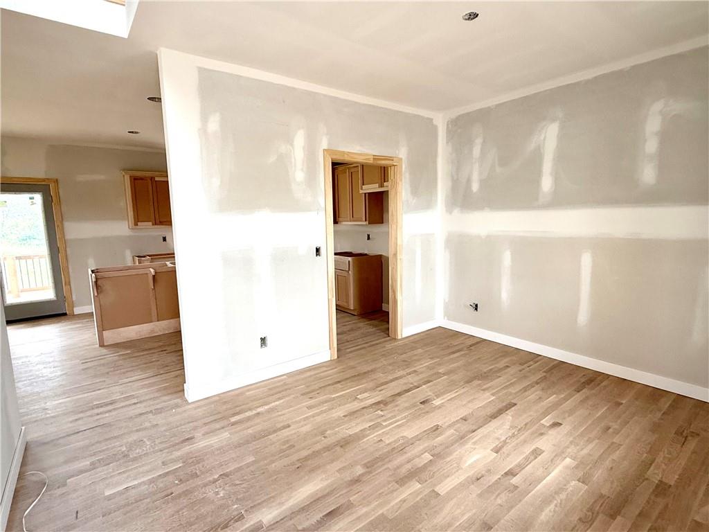 Photo 3 of 10153 N Brighton Avenue