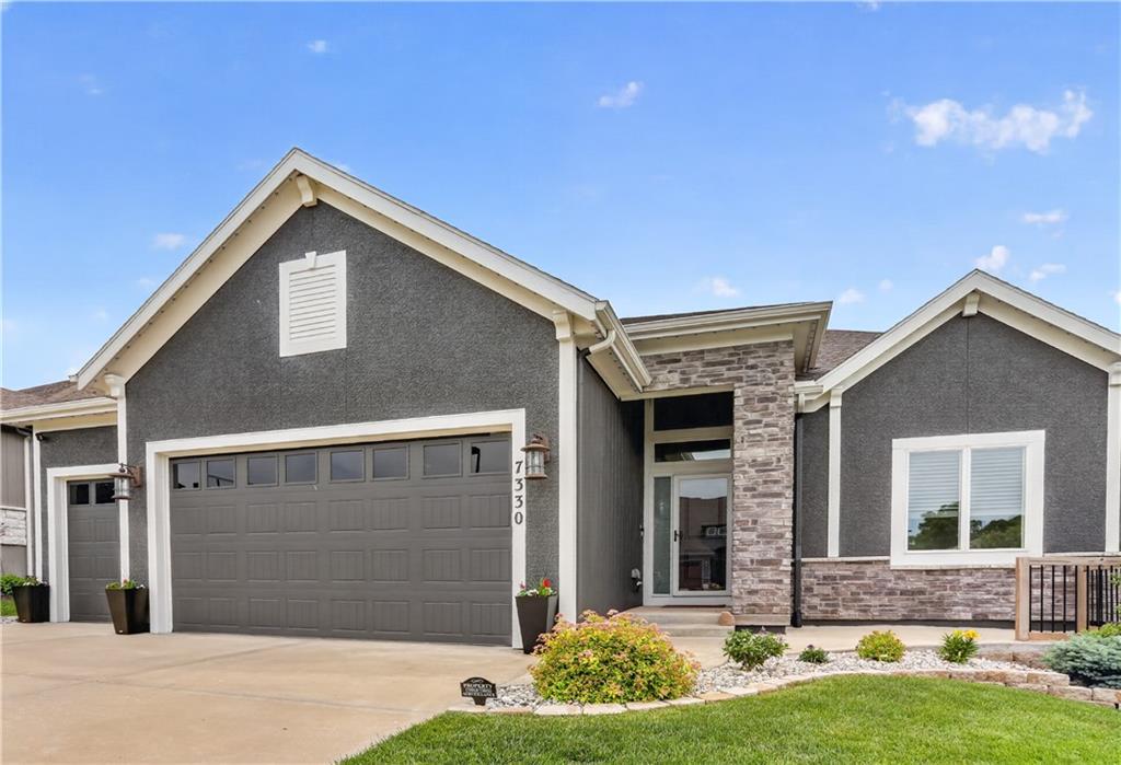 Photo of 7330 NW Forest Lakes Drive