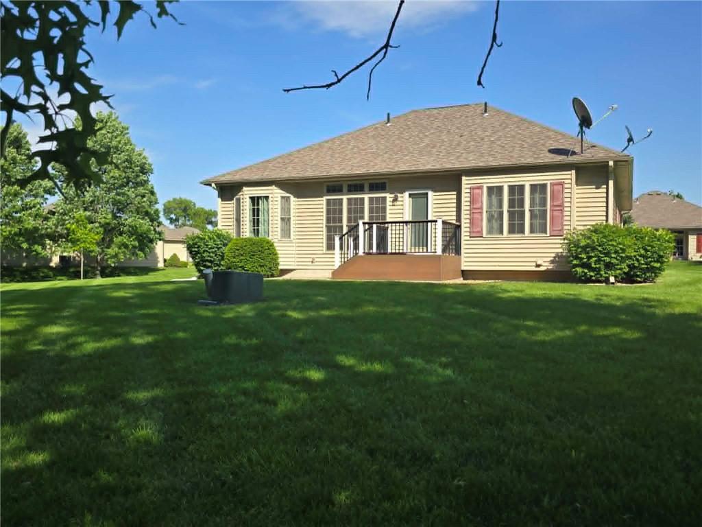 Photo 2 of 801 E Virginia Place
