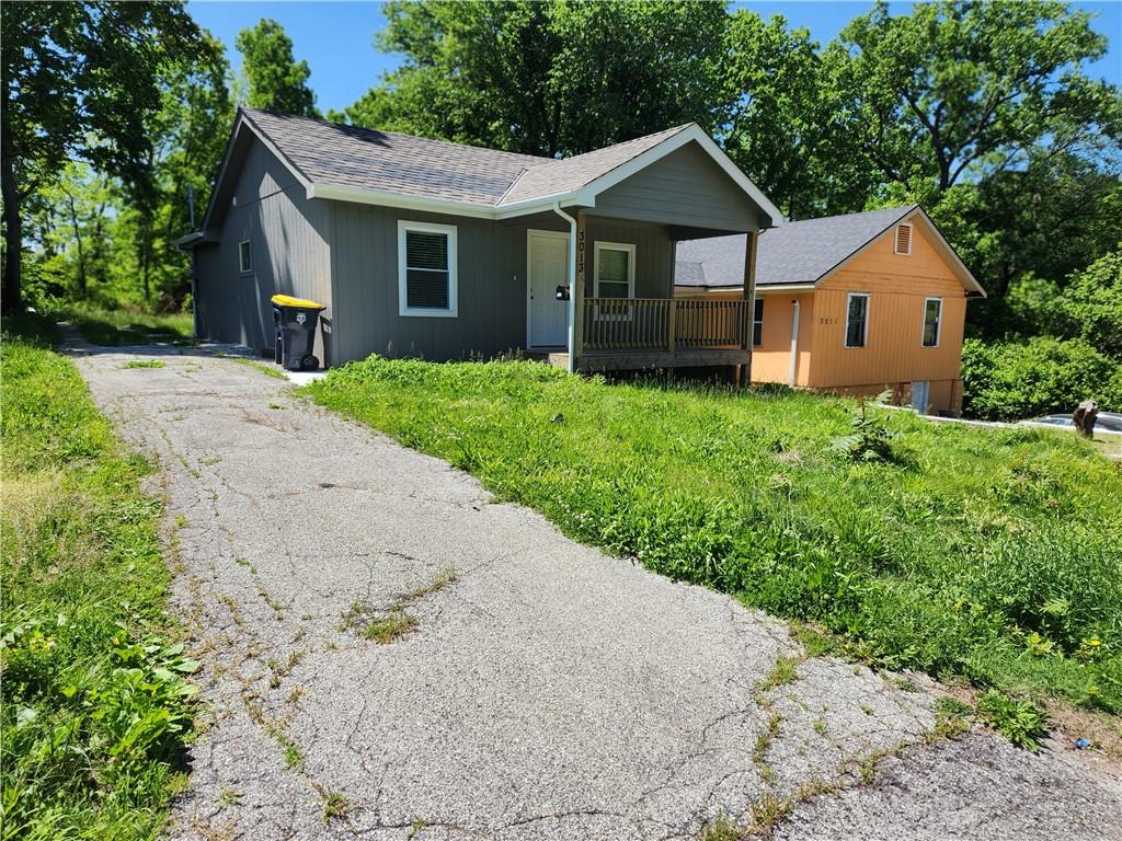 Photo of 3013 E 77 Terrace