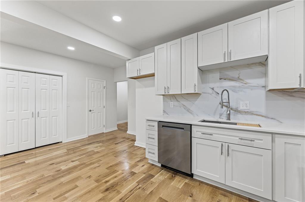 Photo 3 of 2515 Askew Avenue
