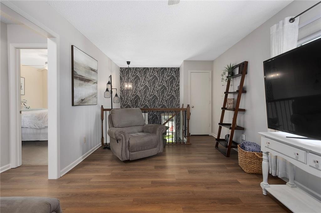Photo 7 of 5330 NW 87th Court