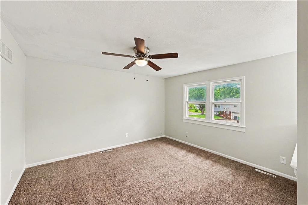 Photo 3 of 613 W Hulett Street