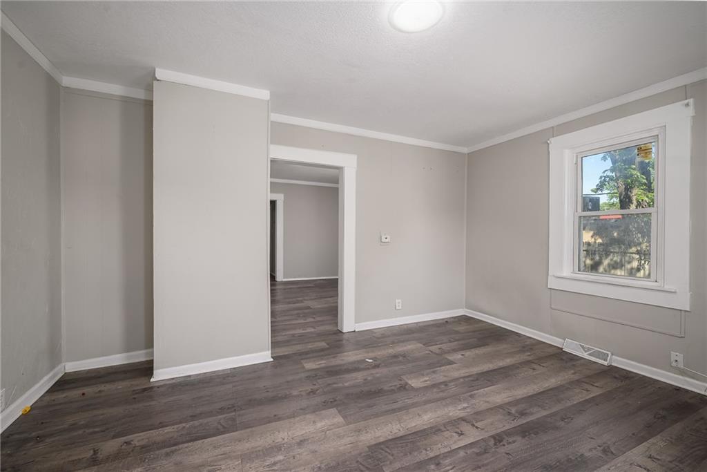Photo 4 of 5510 PITKIN Avenue