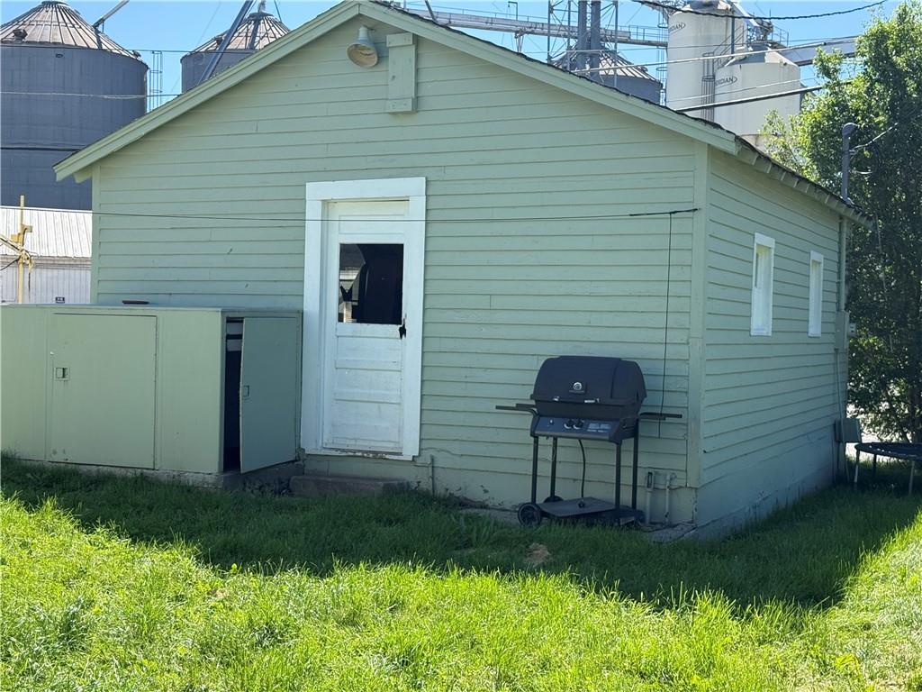 Photo 3 of 117 N Boardman Street