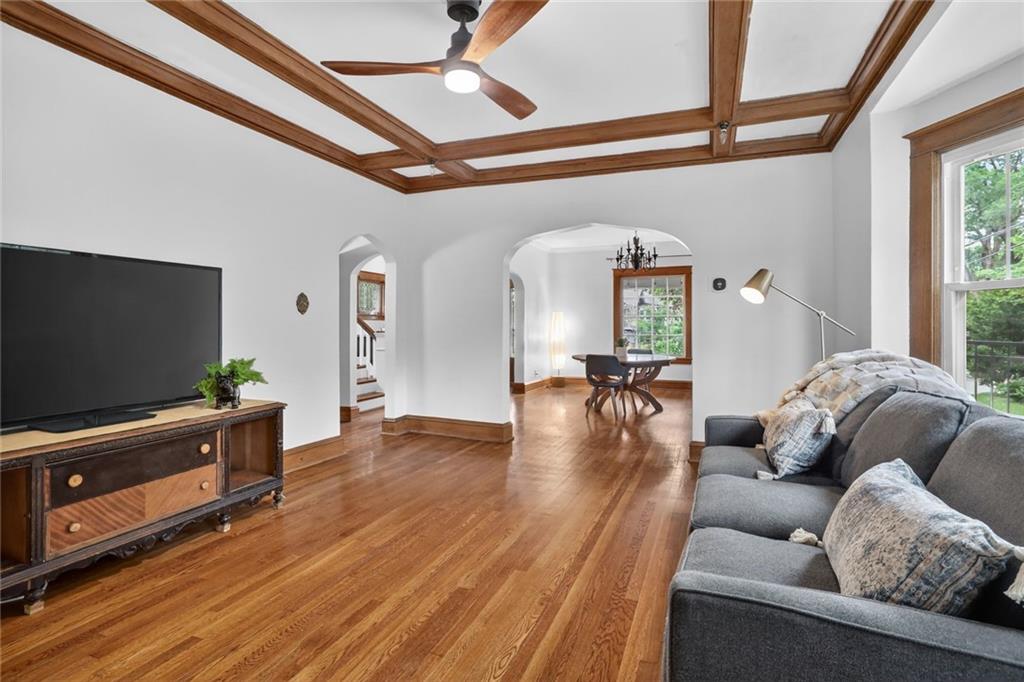 Photo 7 of 907 W 32nd Street