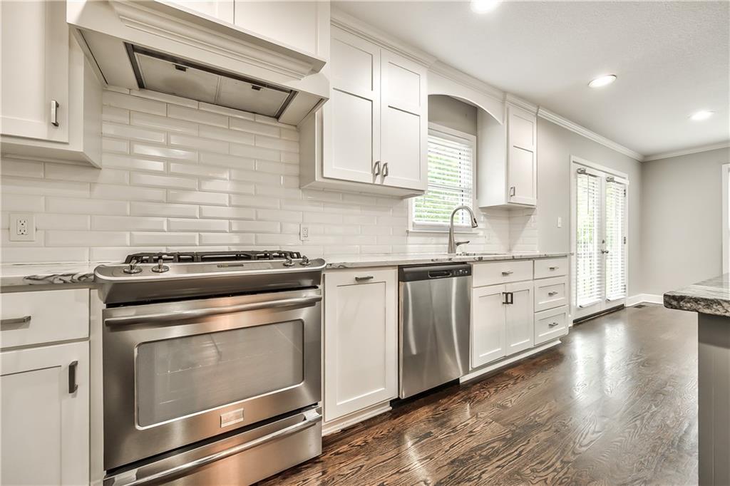 Photo 5 of 16402 Riggs Road