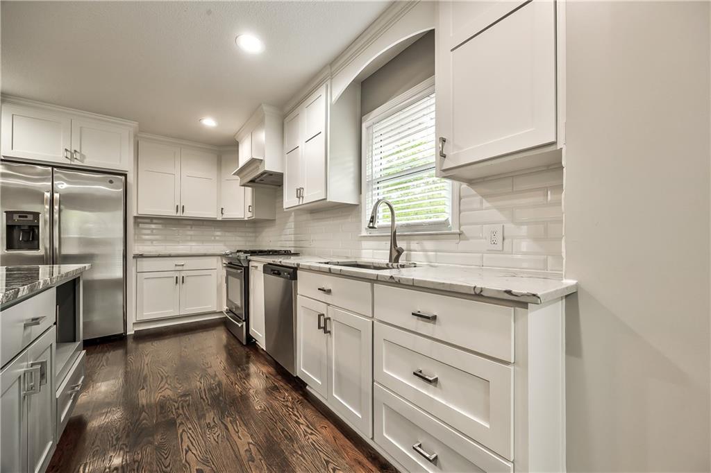 Photo 7 of 16402 Riggs Road