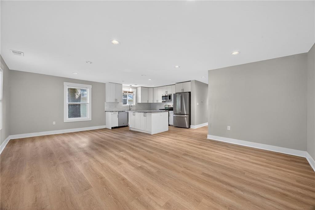 Photo 6 of 2715 S 37th Street
