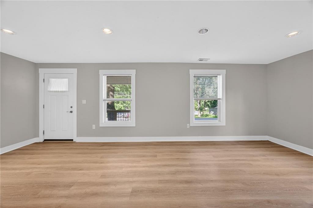 Photo 7 of 2715 S 37th Street