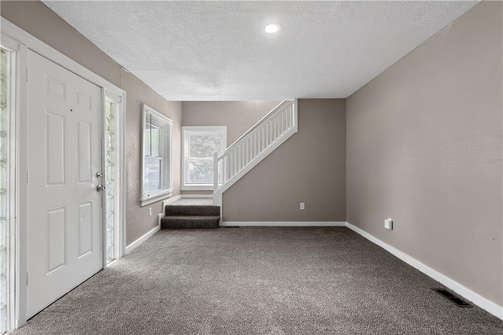 Photo 3 of 8309 E Gregory Boulevard