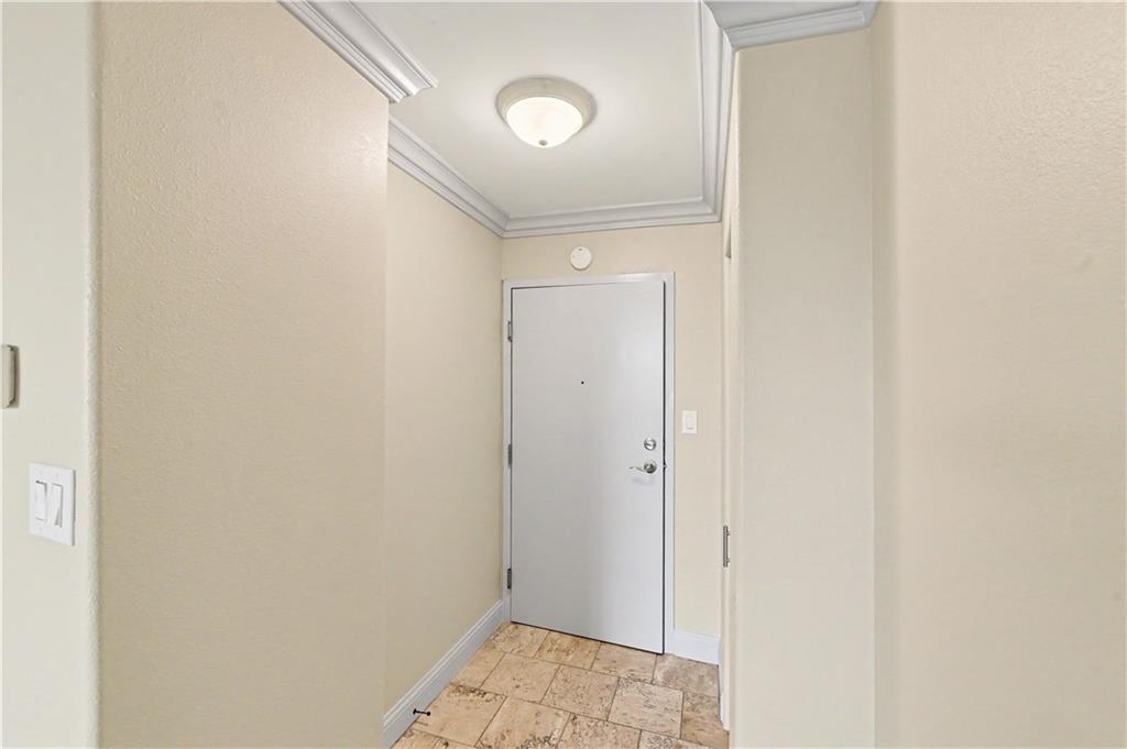 Photo 3 of 700 E 8th Street #9N
