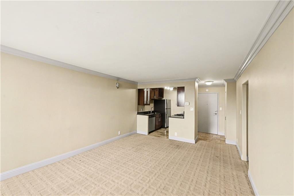 Photo 5 of 700 E 8th Street #9N