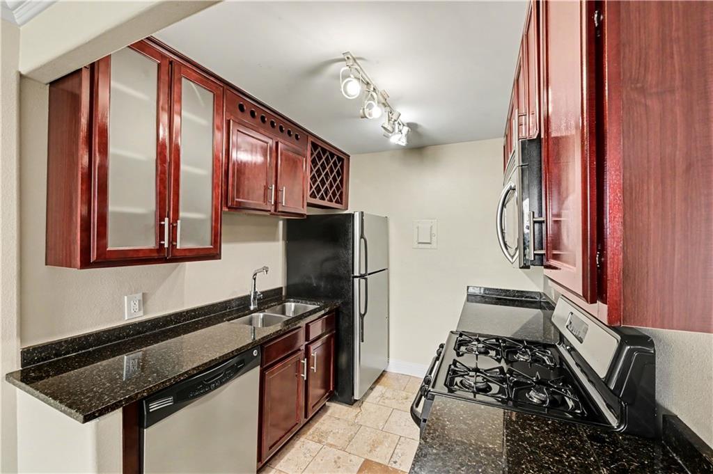 Photo 6 of 700 E 8th Street #9N