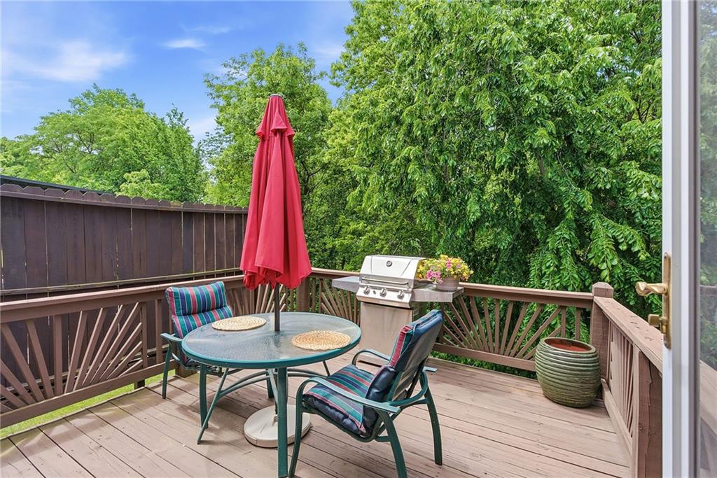 Photo 4 of 3604 S Bolger Court