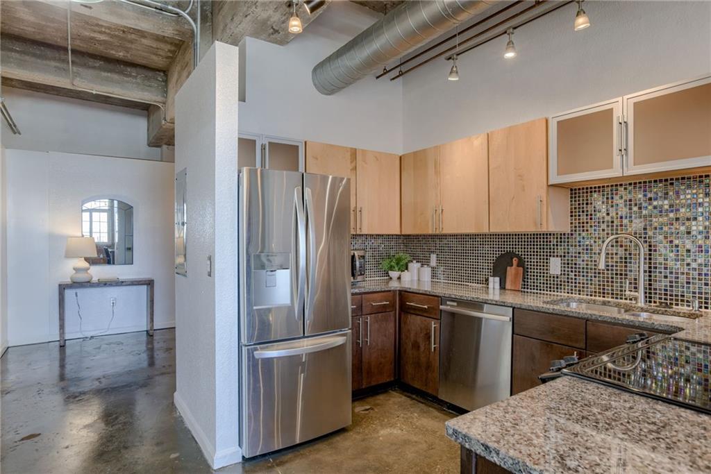 Photo 5 of 321 W 7th Street #306