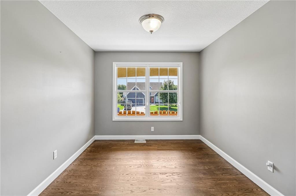 Photo 6 of 1322 S Greenwood Drive
