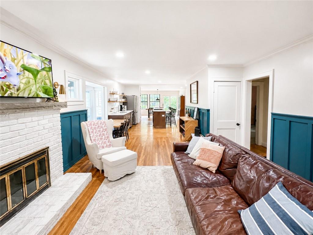 Photo 5 of 9214 Chestnut Avenue