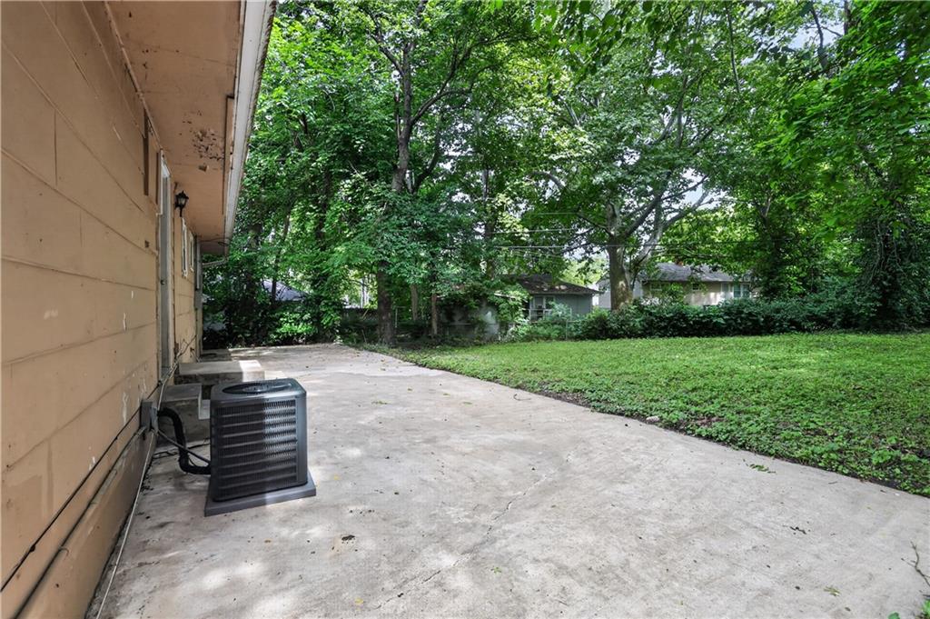 Photo 4 of 7807 Ruskin Way