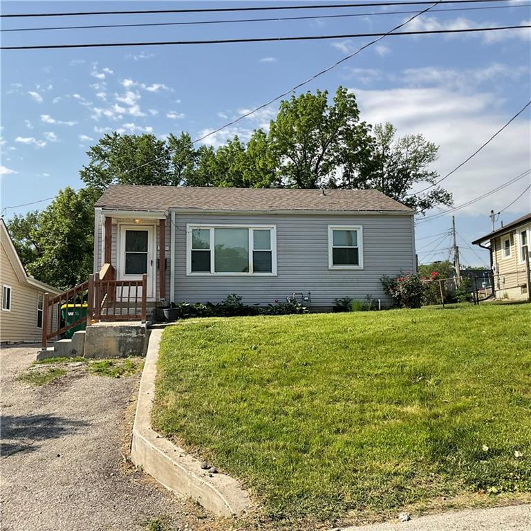 Photo of 3133 Longwood Avenue