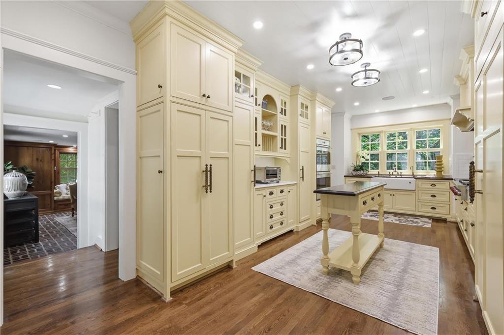 Photo 7 of 1217 W 58th Street