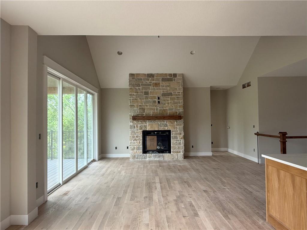Photo 5 of 31517 W 86th Court