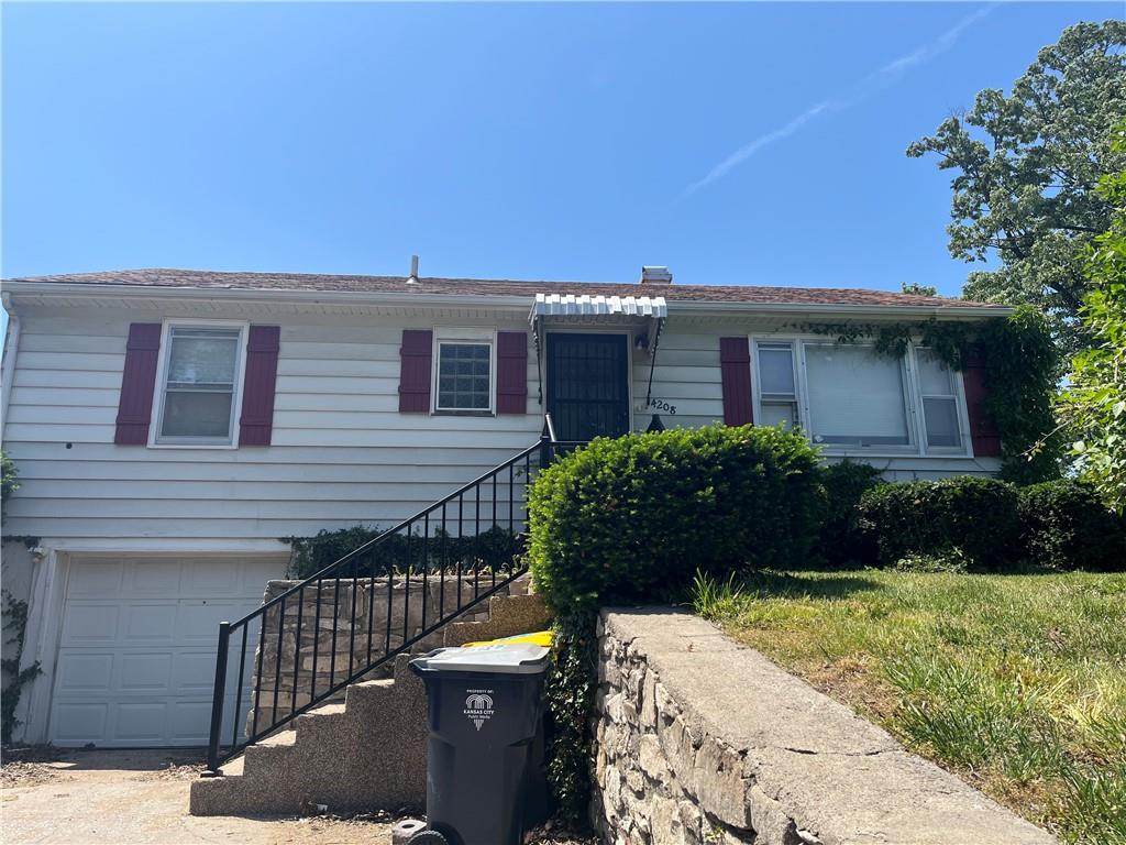 Photo of 4208 N Brighton Avenue