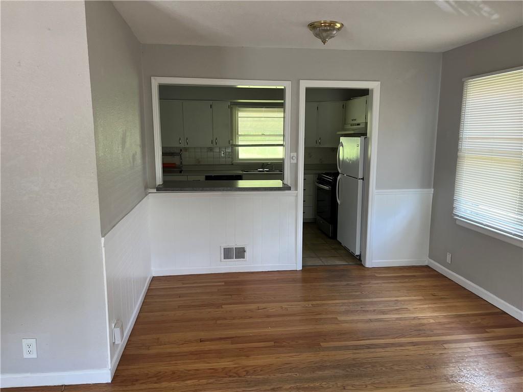 Photo 3 of 4208 N Brighton Avenue